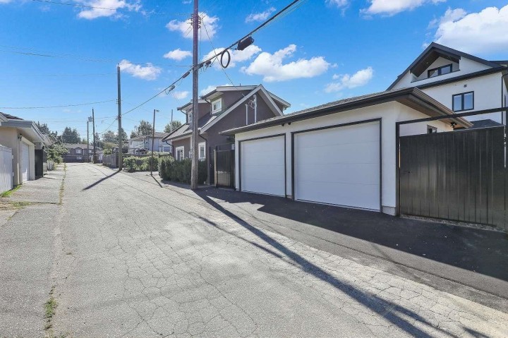 Photo 33 at 2 - 3251 E 44 Avenue, Killarney VE, Vancouver East