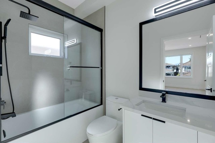 Photo 19 at 2 - 3251 E 44 Avenue, Killarney VE, Vancouver East