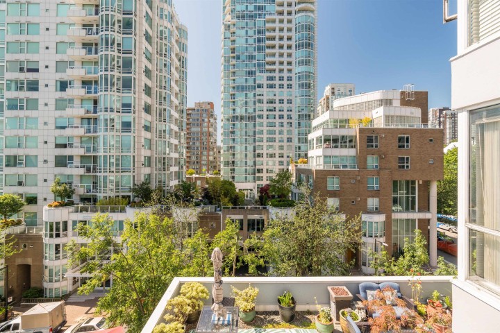 Photo 19 at 604 - 1500 Howe Street, Yaletown, Vancouver West