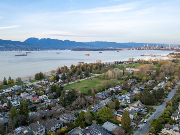 Photo 38 at 4524 W 1st Avenue, Point Grey, Vancouver West