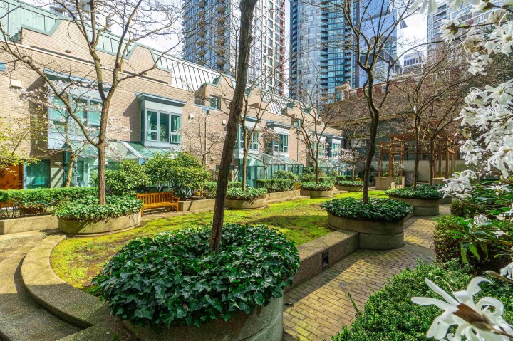 Photo 7 at 2205 - 1238 Melville Street, Coal Harbour, Vancouver West