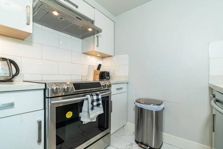 Photo 34 at 2205 - 1238 Melville Street, Coal Harbour, Vancouver West