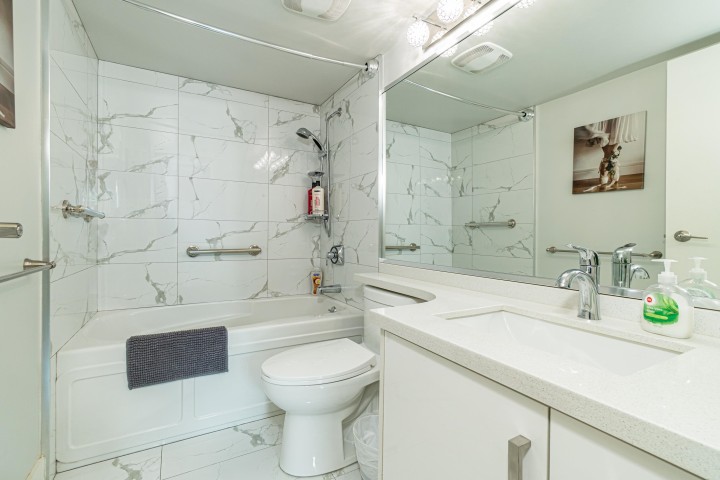 Photo 31 at 2205 - 1238 Melville Street, Coal Harbour, Vancouver West