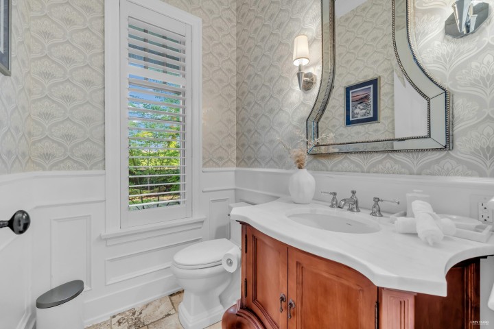 Photo 11 at 5530 Mcmaster Road, University VW, Vancouver West