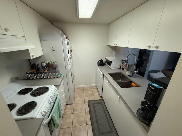 Photo 3 at 1401 - 1188 Howe Street, Downtown VW, Vancouver West