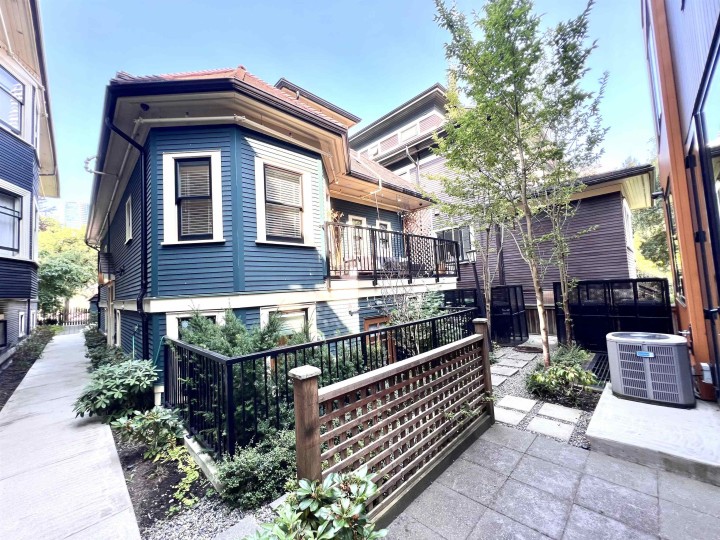 Photo 5 at 3 - 1150 Comox Street, West End VW, Vancouver West