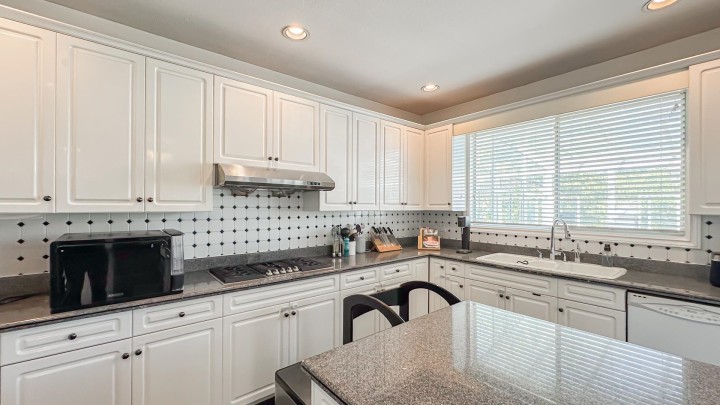 Photo 11 at 2137 W 20th Avenue, Arbutus, Vancouver West