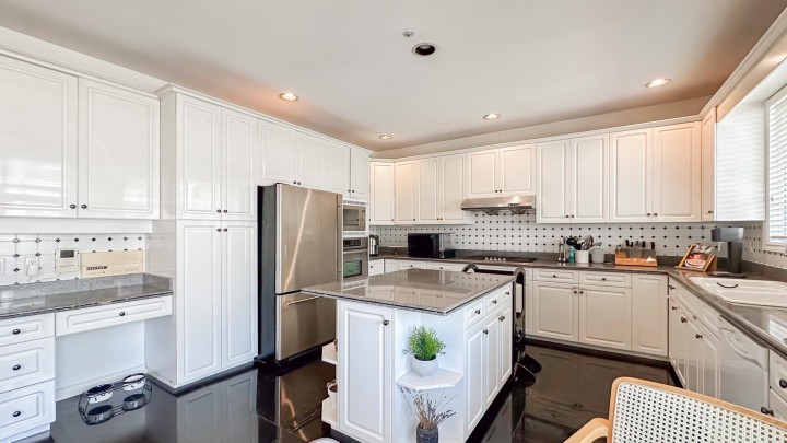 Photo 8 at 2137 W 20th Avenue, Arbutus, Vancouver West