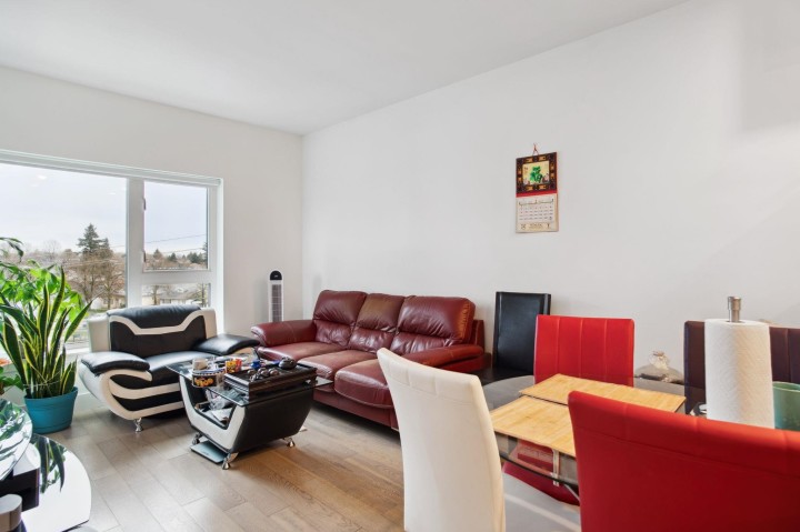 Photo 2 at 407 - 2666 Duke Street, Collingwood VE, Vancouver East