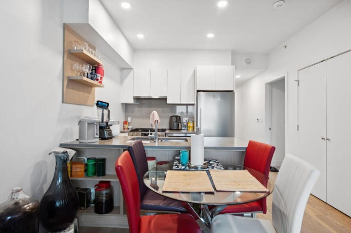 Photo 6 at 407 - 2666 Duke Street, Collingwood VE, Vancouver East