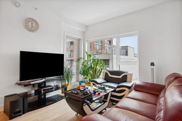 Photo 10 at 407 - 2666 Duke Street, Collingwood VE, Vancouver East