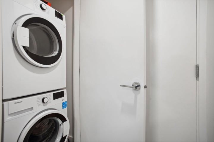 Photo 11 at 407 - 2666 Duke Street, Collingwood VE, Vancouver East