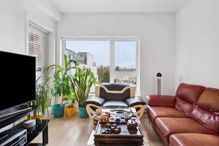 Photo 4 at 407 - 2666 Duke Street, Collingwood VE, Vancouver East