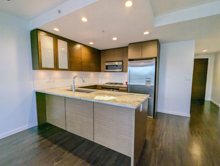 Photo 2 at 608 - 6311 Cambie Street, Oakridge VW, Vancouver West