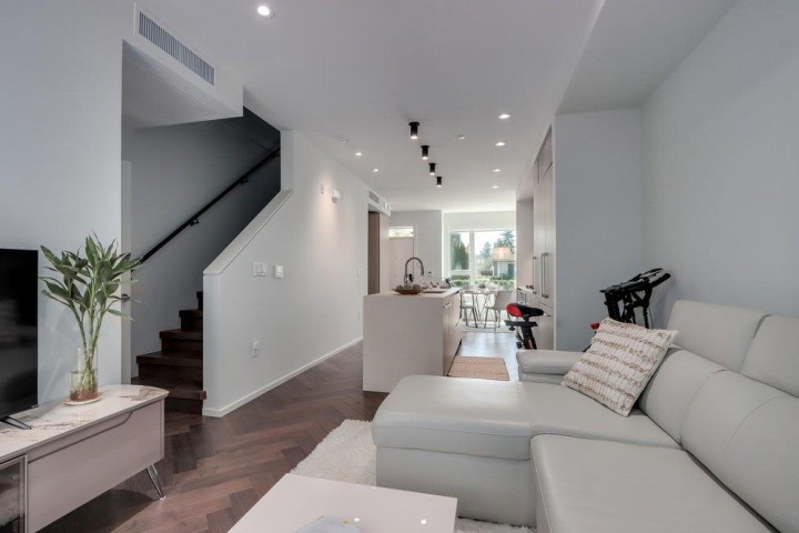 Photo 7 at 153 - 785 W 49th Avenue, Oakridge VW, Vancouver West