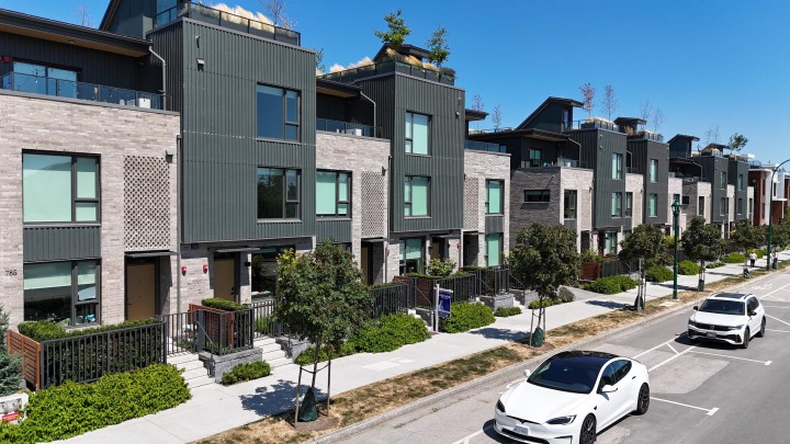 Photo 1 at 153 - 785 W 49th Avenue, Oakridge VW, Vancouver West