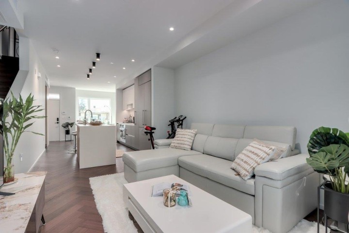 Photo 9 at 153 - 785 W 49th Avenue, Oakridge VW, Vancouver West