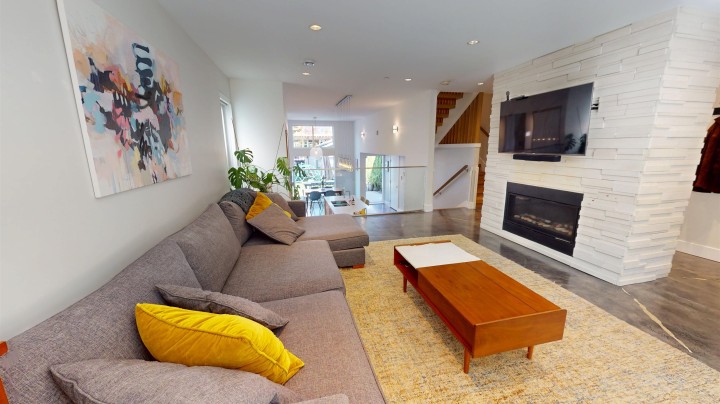 Photo 6 at 2073 E Pender Street, Hastings, Vancouver East