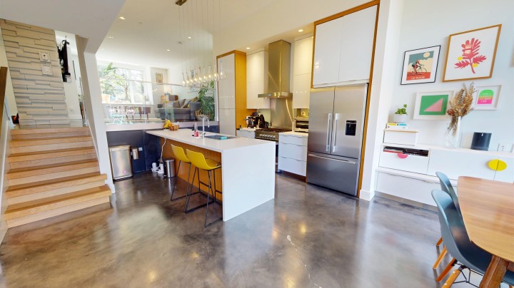 Photo 12 at 2073 E Pender Street, Hastings, Vancouver East