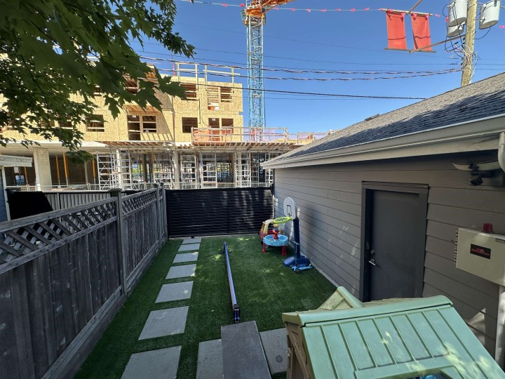 Photo 26 at 2073 E Pender Street, Hastings, Vancouver East