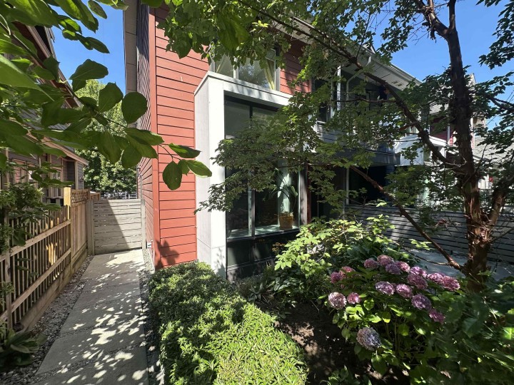 Photo 30 at 2073 E Pender Street, Hastings, Vancouver East