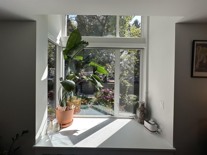 Photo 4 at 2073 E Pender Street, Hastings, Vancouver East