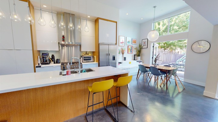 Photo 8 at 2073 E Pender Street, Hastings, Vancouver East