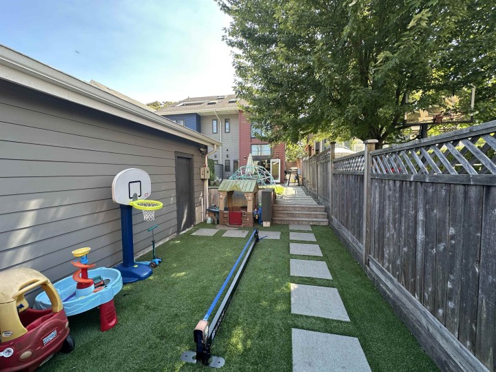 Photo 25 at 2073 E Pender Street, Hastings, Vancouver East