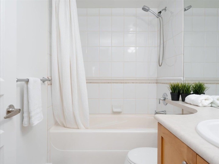 Photo 14 at 12 - 288 St. Davids Avenue, Lower Lonsdale, North Vancouver