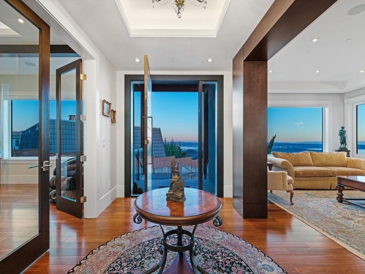 Photo 5 at 1355 Whitby Road, Chartwell, West Vancouver