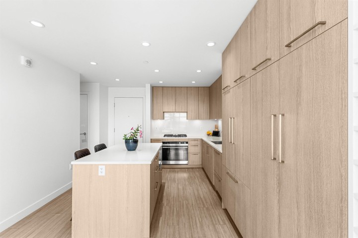 Photo 5 at 407 - 733 E 3rd Street, Queensbury, North Vancouver