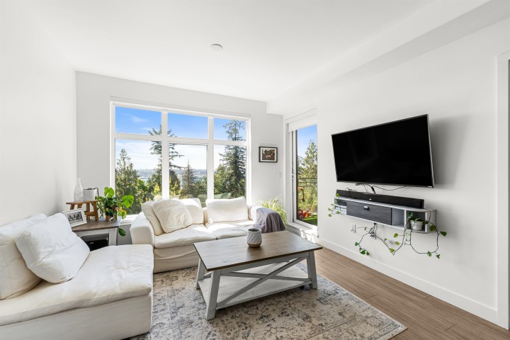 Photo 10 at 407 - 733 E 3rd Street, Queensbury, North Vancouver