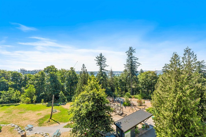 Photo 33 at 407 - 733 E 3rd Street, Queensbury, North Vancouver