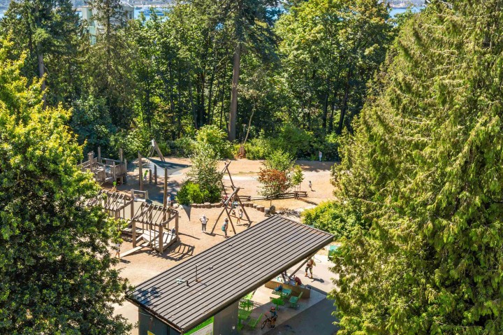 Photo 31 at 407 - 733 E 3rd Street, Queensbury, North Vancouver