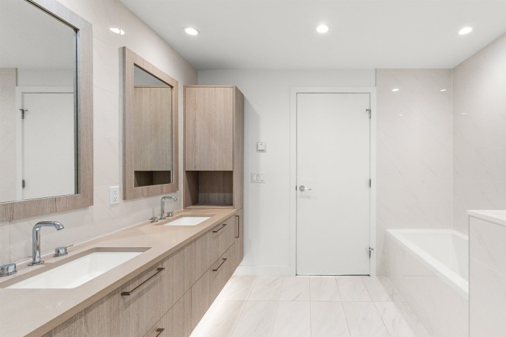 Photo 25 at 407 - 733 E 3rd Street, Queensbury, North Vancouver