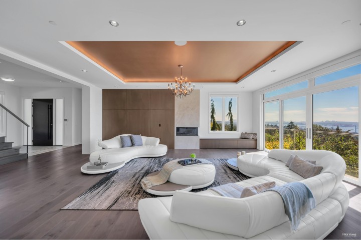 Photo 8 at 2101 Union Court, Panorama Village, West Vancouver