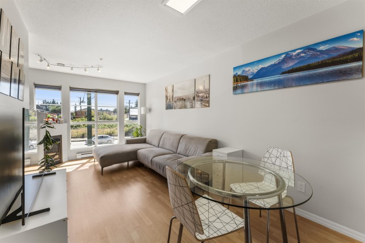 Photo 2 at 210 - 2973 Kingsway, Collingwood VE, Vancouver East