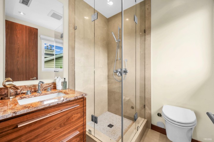 Photo 26 at 518 Ballantree Place, Glenmore, West Vancouver