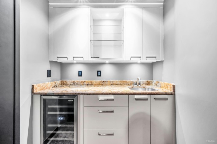 Photo 31 at 518 Ballantree Place, Glenmore, West Vancouver