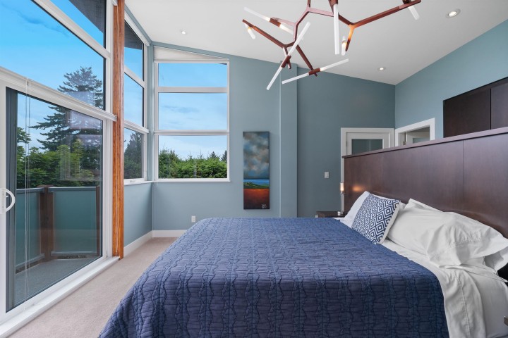 Photo 14 at 2005 Larson Road, Central Lonsdale, North Vancouver