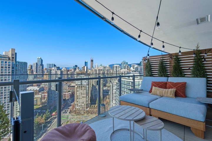 Photo 33 at 2820 - 89 Nelson Street, Yaletown, Vancouver West