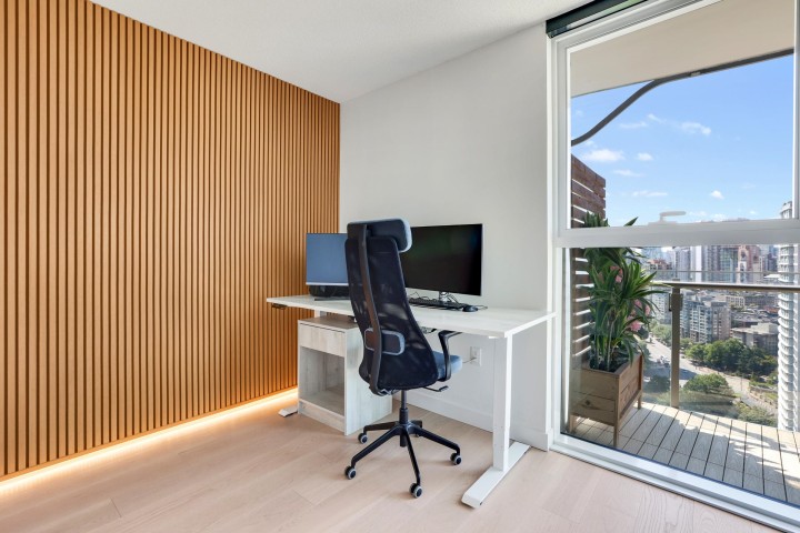 Photo 14 at 2820 - 89 Nelson Street, Yaletown, Vancouver West