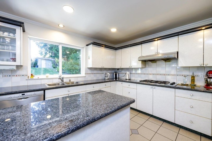 Photo 11 at 1224 E 14th Street, Westlynn, North Vancouver