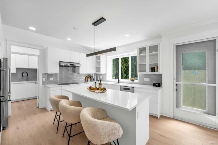 Photo 13 at 1748 W 68th Avenue, S.W. Marine, Vancouver West