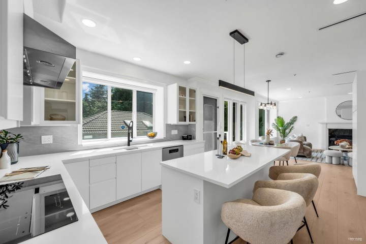 Photo 10 at 1748 W 68th Avenue, S.W. Marine, Vancouver West