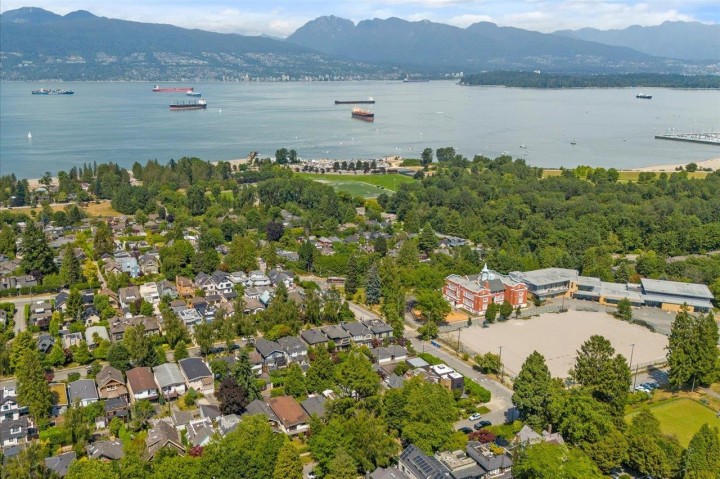 Photo 36 at 4427 W 6th Avenue, Point Grey, Vancouver West