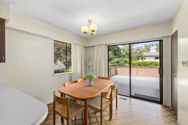 Photo 14 at 4427 W 6th Avenue, Point Grey, Vancouver West