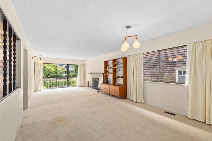 Photo 8 at 4427 W 6th Avenue, Point Grey, Vancouver West