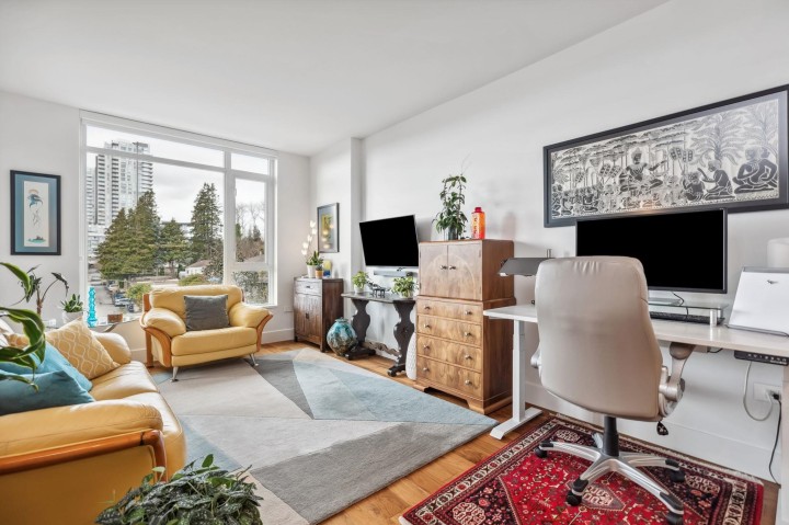 Photo 2 at 405 - 389 W 59th Avenue, South Cambie, Vancouver West