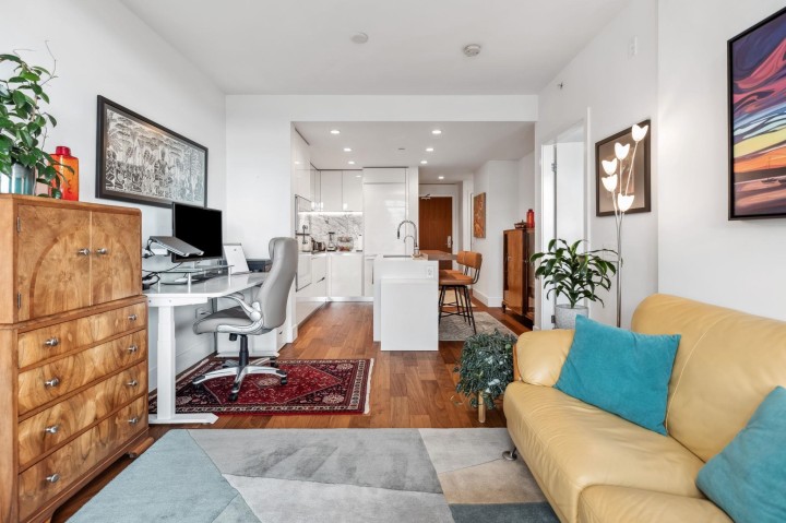 Photo 6 at 405 - 389 W 59th Avenue, South Cambie, Vancouver West